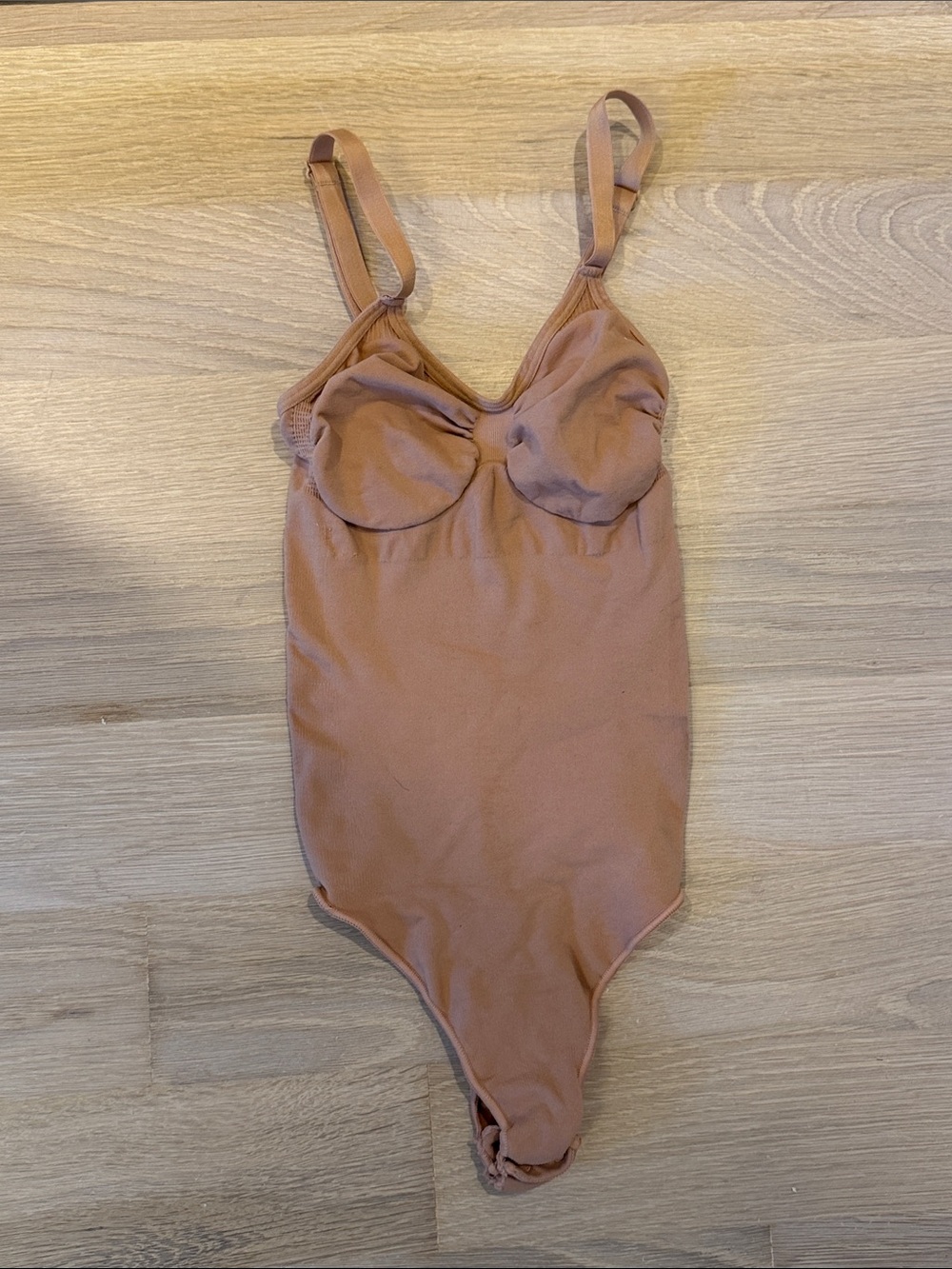 SKIMS Sculpting Thong Bodysuit - Sand | Size XXS/XS